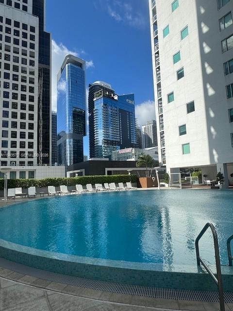 image 500 Brickell East37