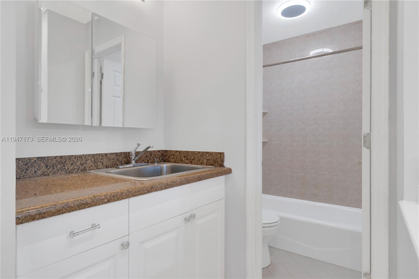 15512 SW 142nd Ct Miami, FL 33177