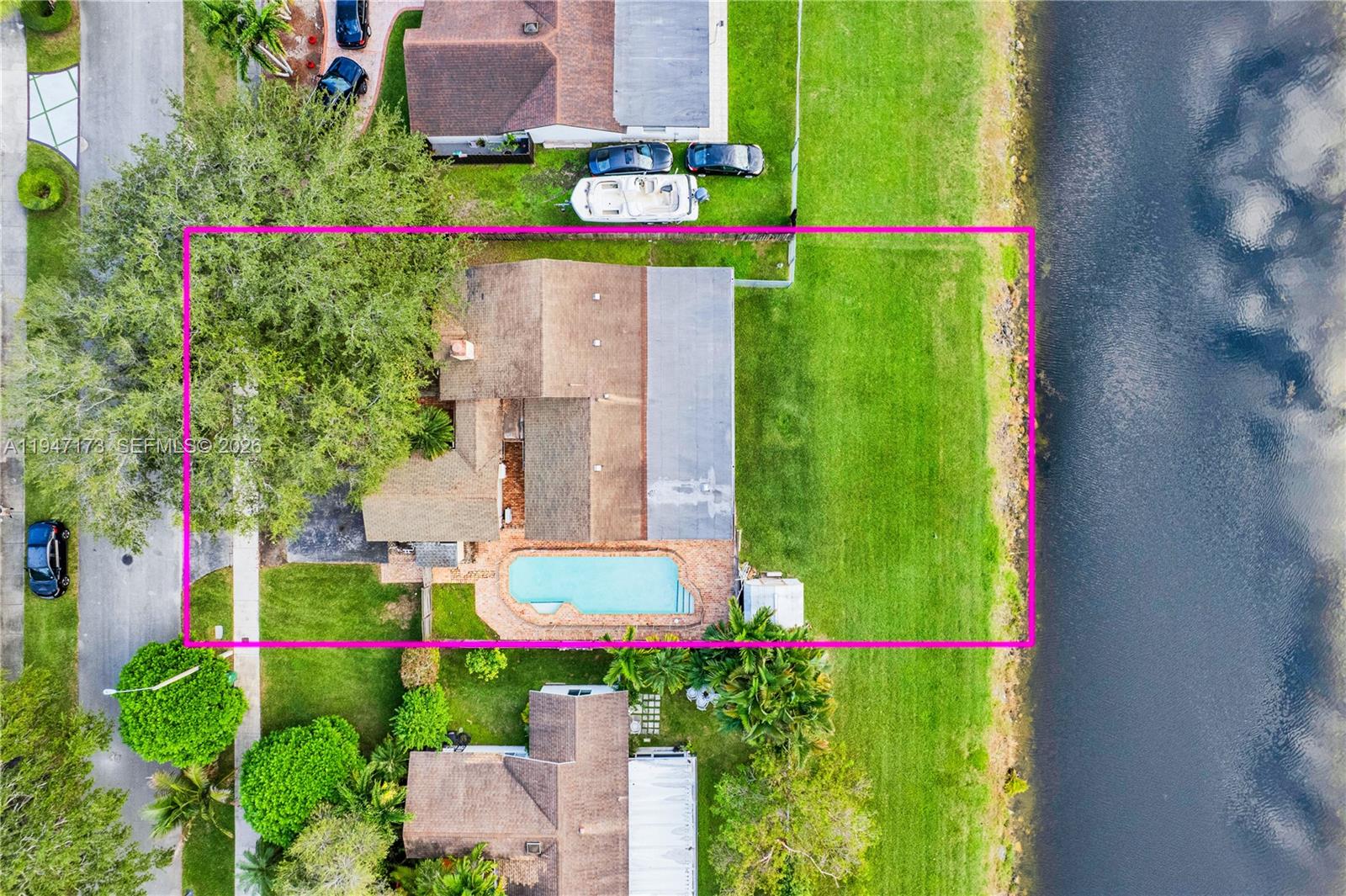 15512 SW 142nd Ct Miami, FL 33177