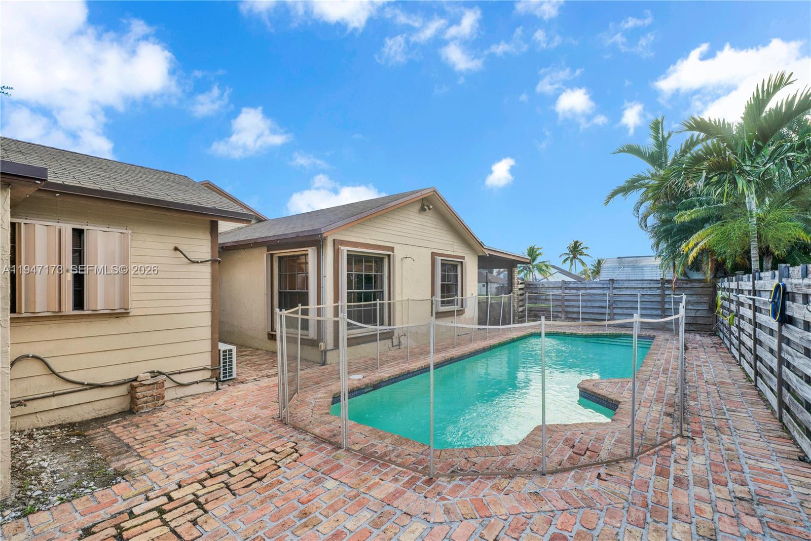 15512 SW 142nd Ct Miami, FL 33177