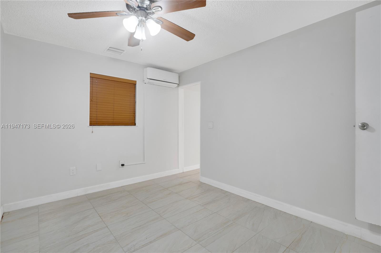 15512 SW 142nd Ct Miami, FL 33177