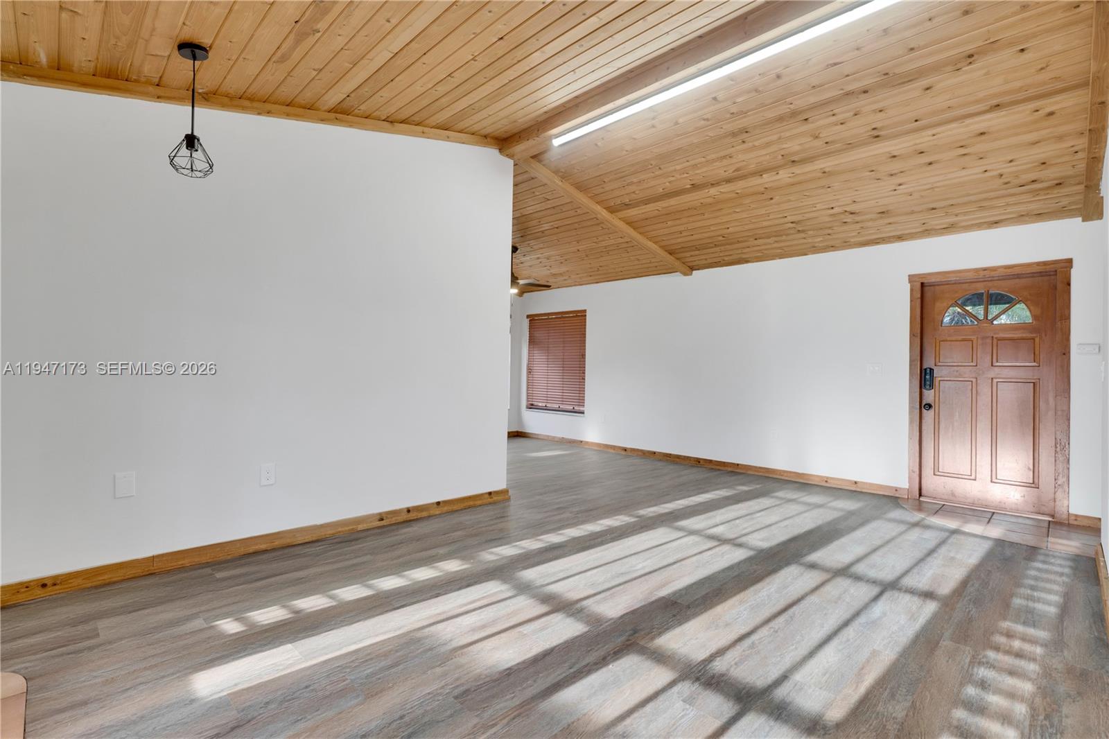 15512 SW 142nd Ct Miami, FL 33177