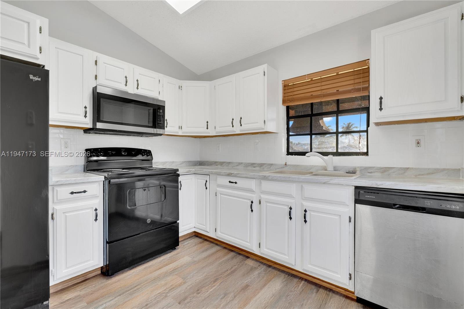 15512 SW 142nd Ct Miami, FL 33177