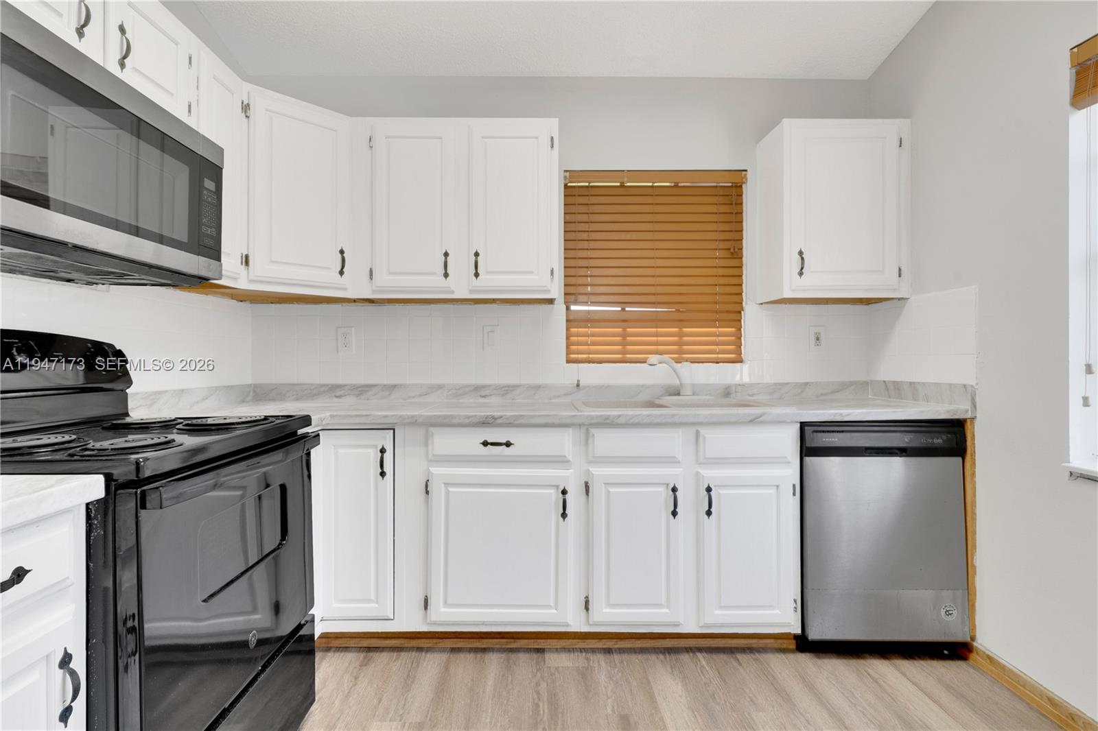 15512 SW 142nd Ct Miami, FL 33177