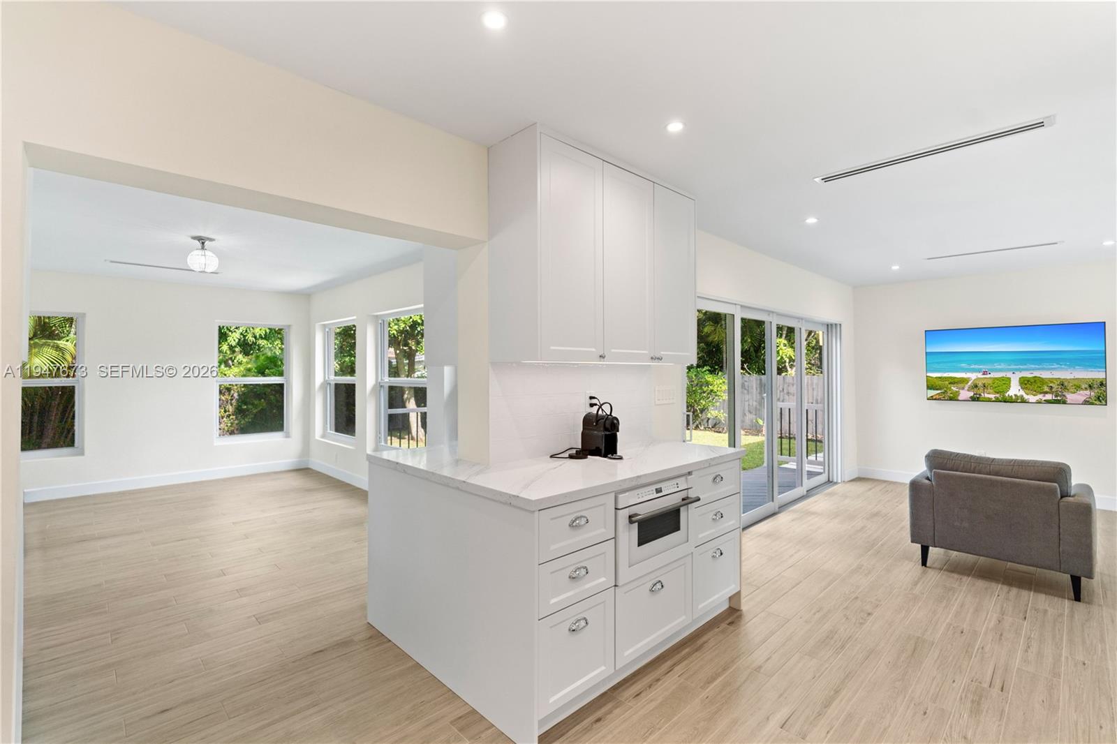 251 NE 44th St #251 Miami, FL 33137