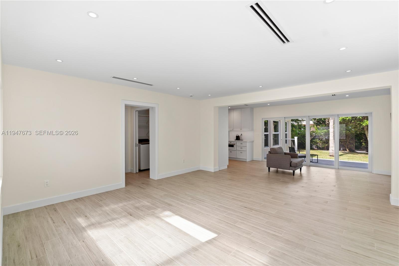 251 NE 44th St #251 Miami, FL 33137