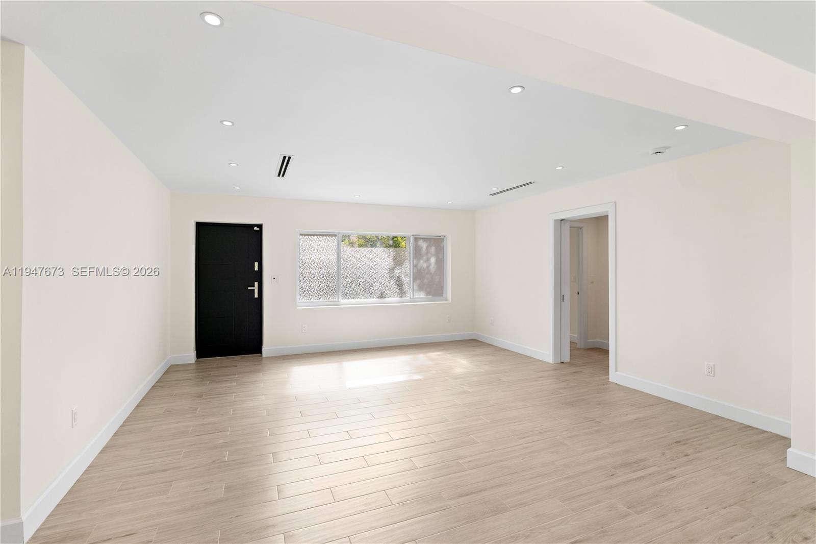 251 NE 44th St #251 Miami, FL 33137