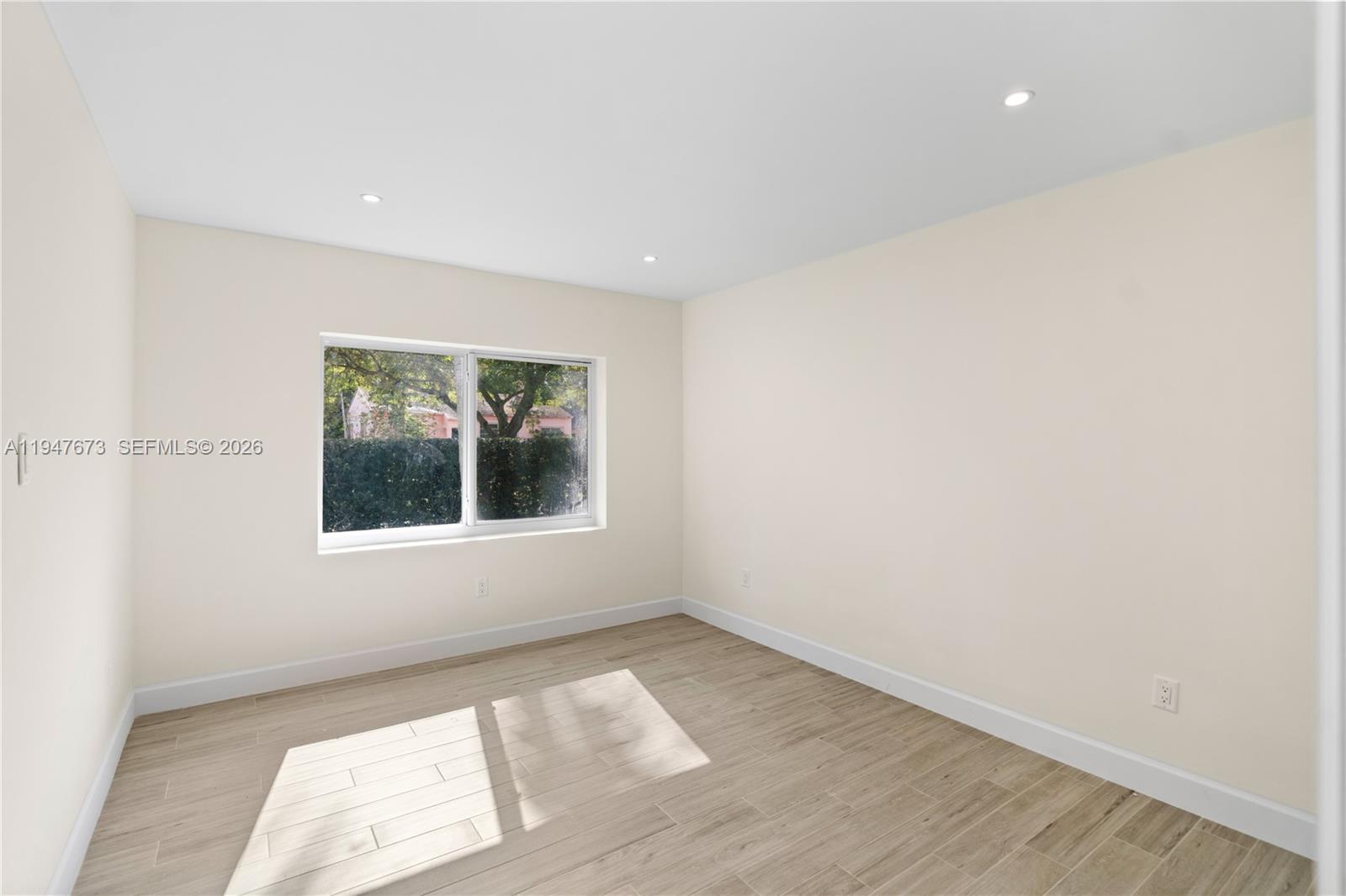 251 NE 44th St #251 Miami, FL 33137