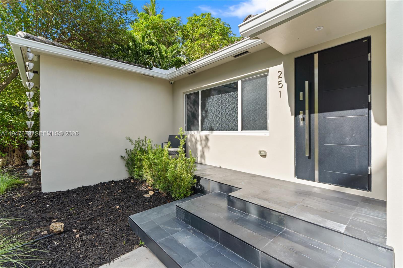 251 NE 44th St #251 Miami, FL 33137