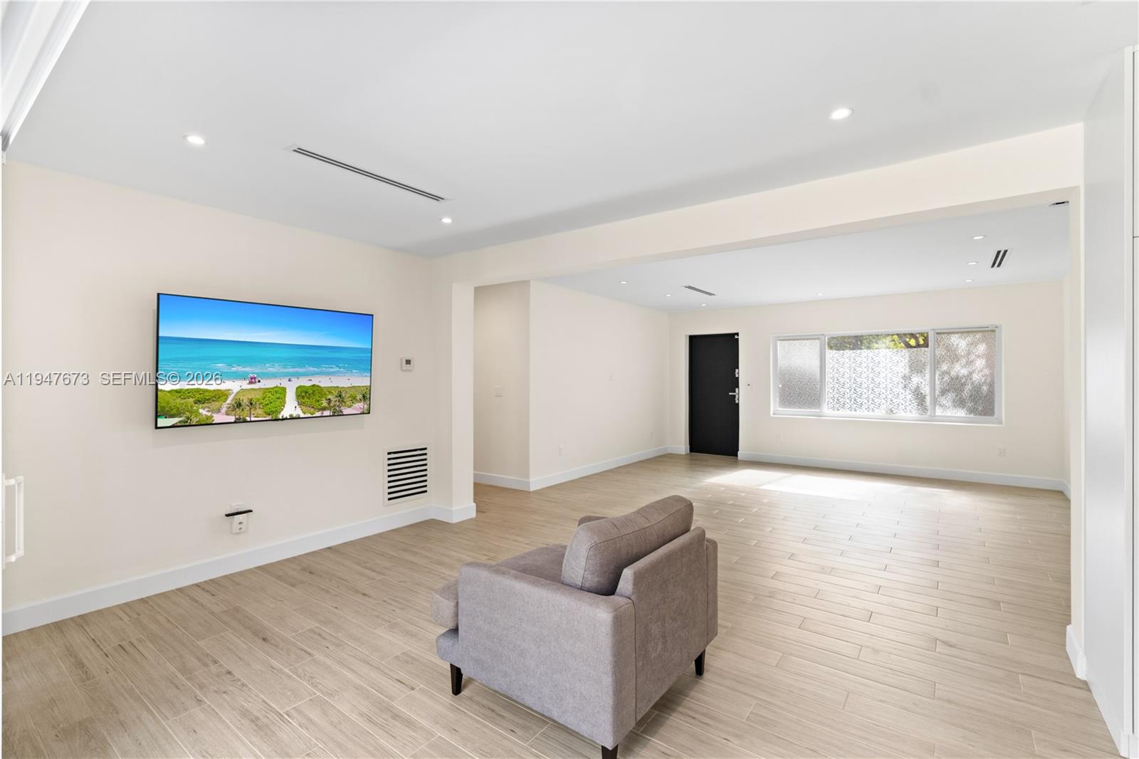 251 NE 44th St #251 Miami, FL 33137