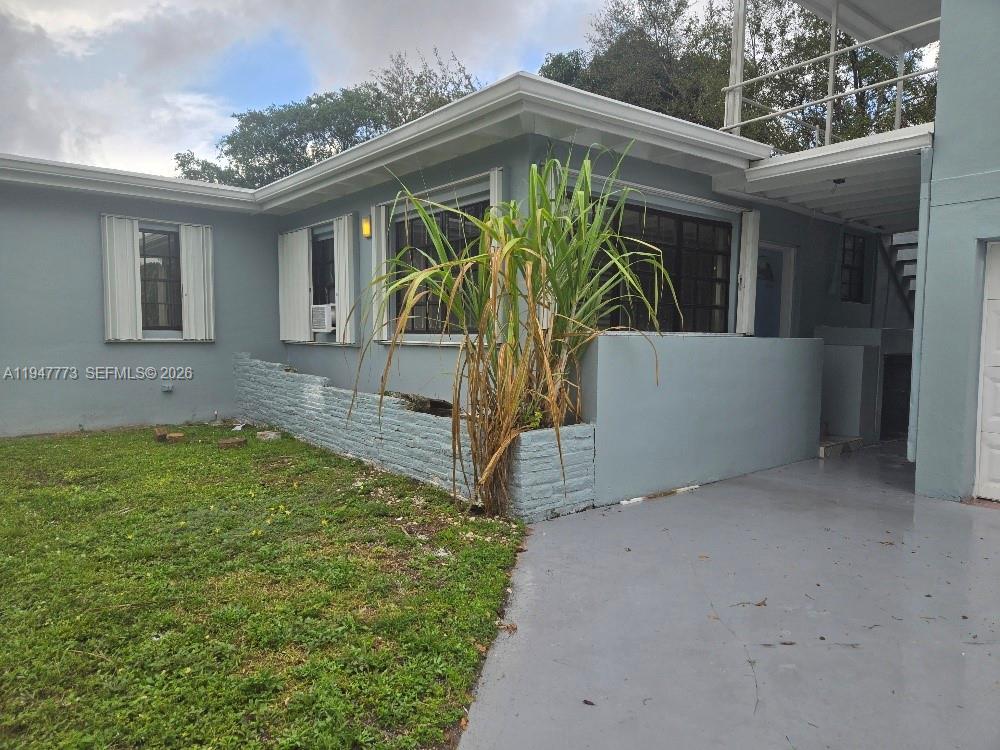 1901 NW 88th Ter Miami, FL 33147