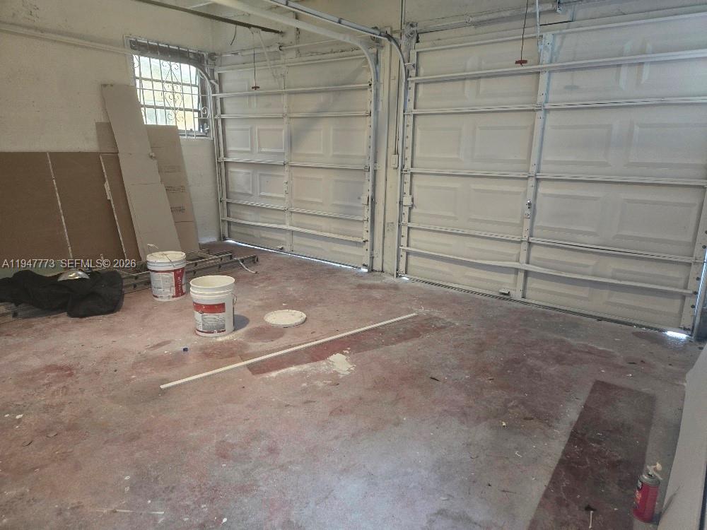 1901 NW 88th Ter Miami, FL 33147