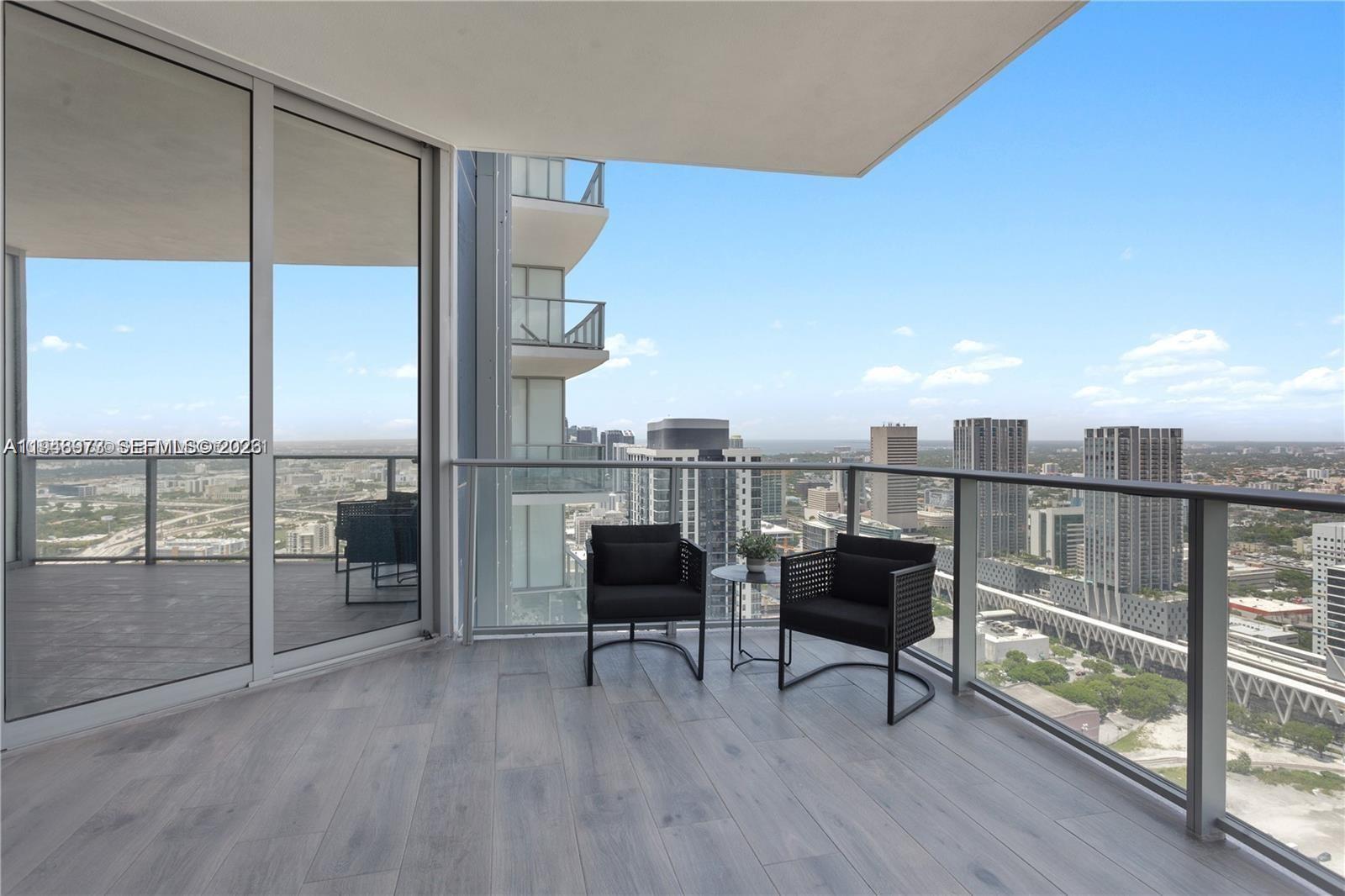 851 NE 1st Ave #4106 Miami, FL 33132