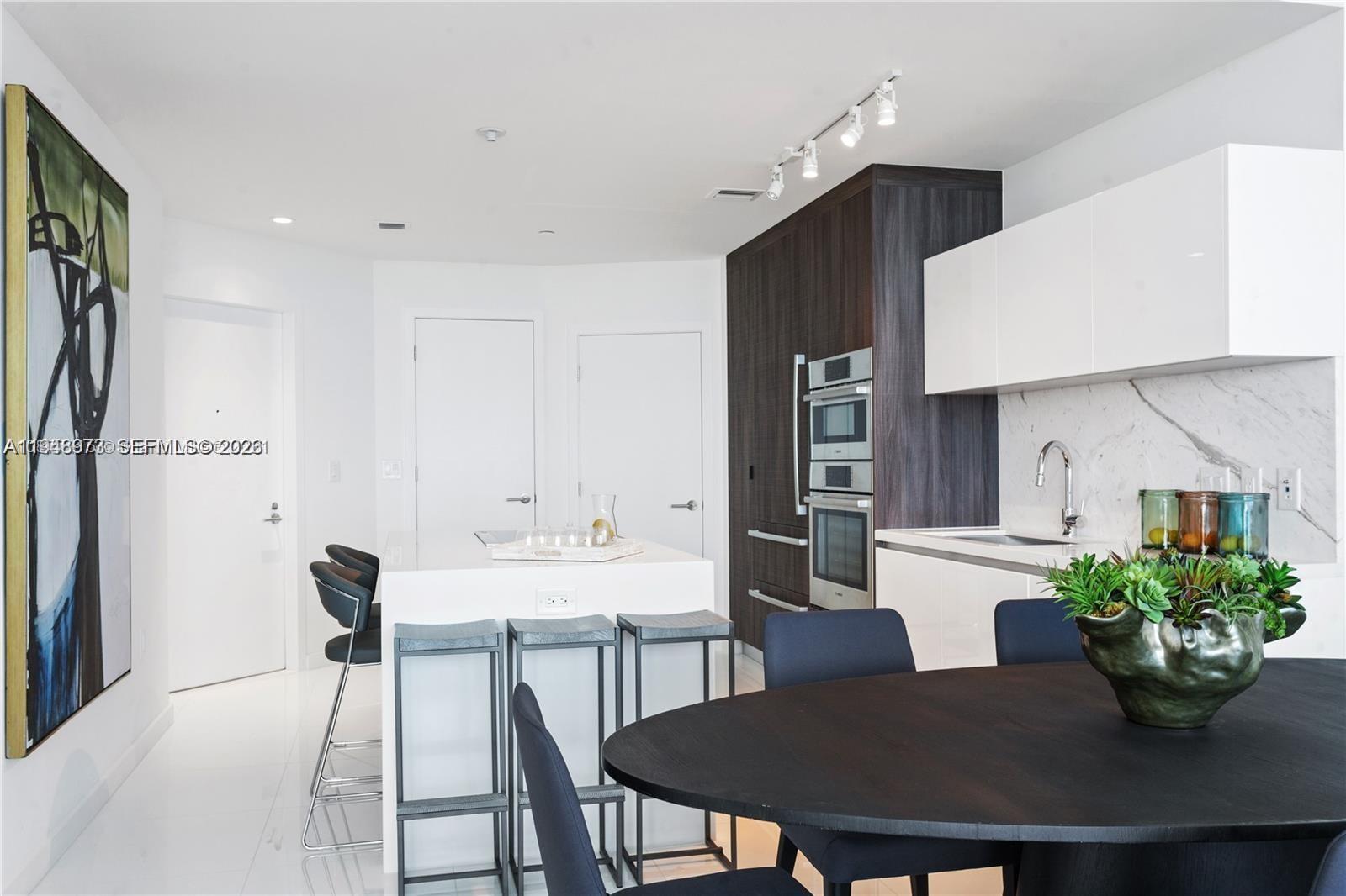 851 NE 1st Ave #4106 Miami, FL 33132