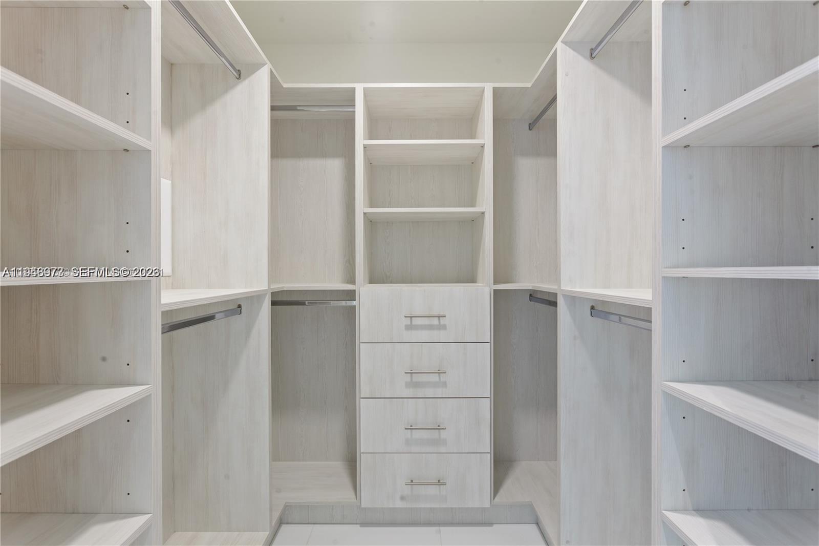 851 NE 1st Ave #4106 Miami, FL 33132