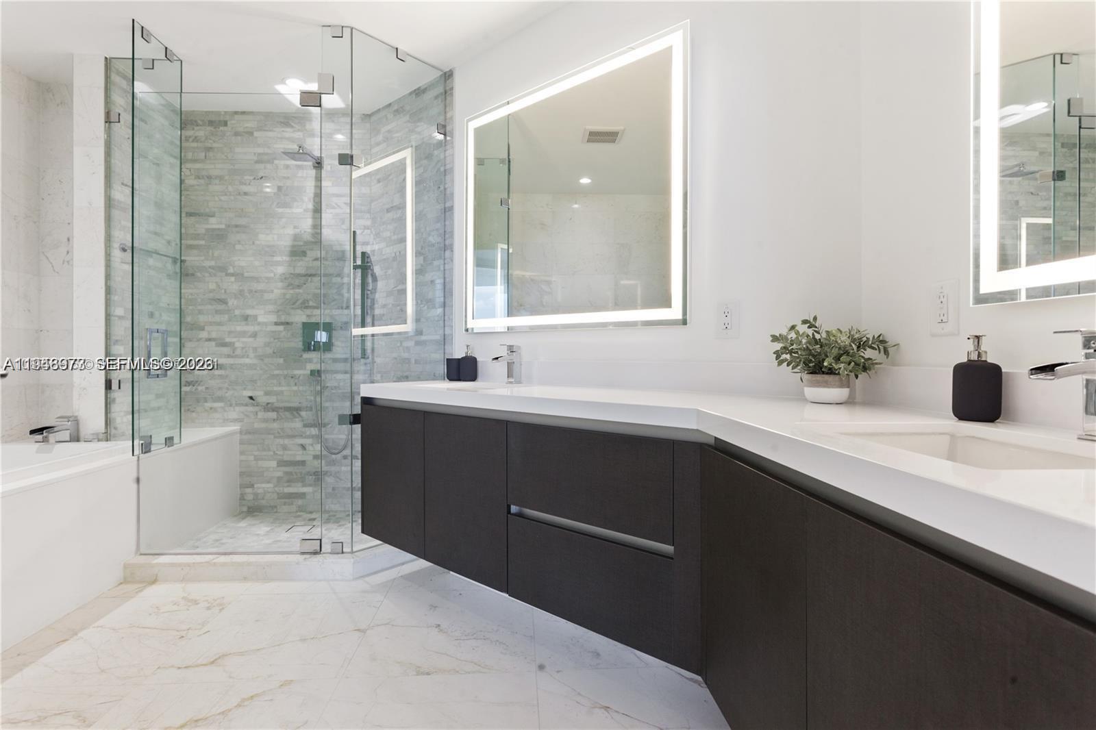 851 NE 1st Ave #4106 Miami, FL 33132