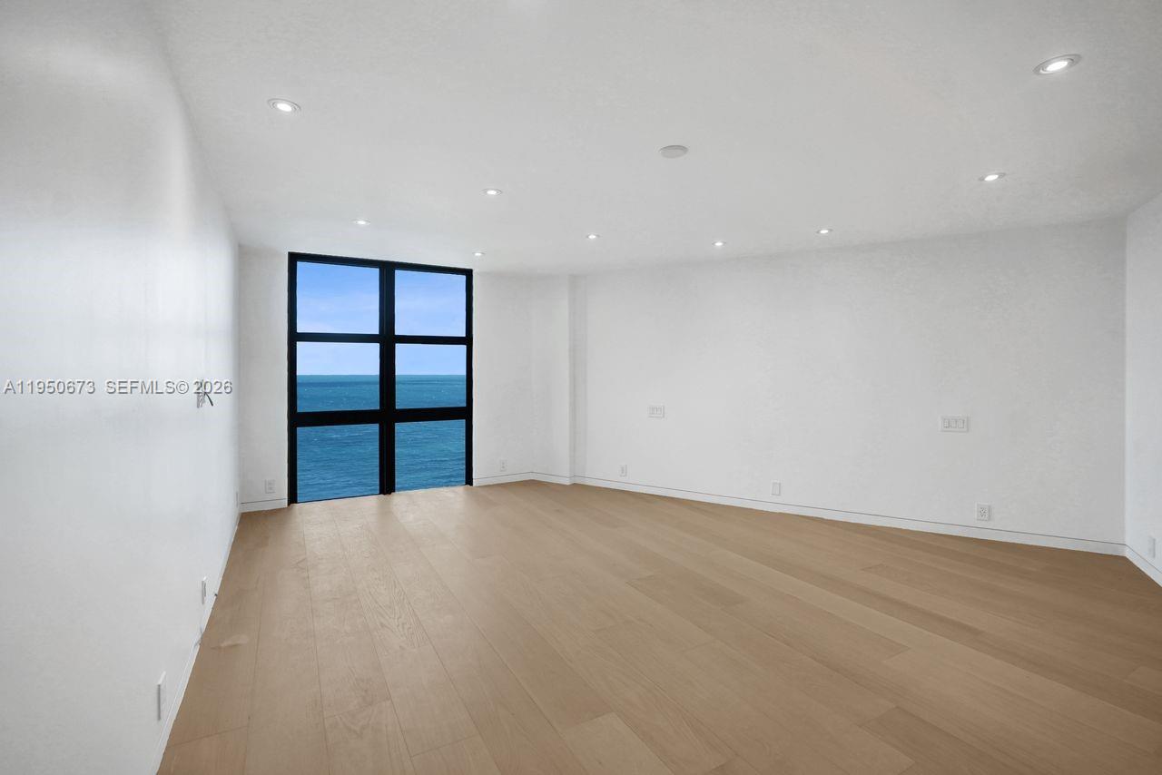 image Towers of Key Biscayne13