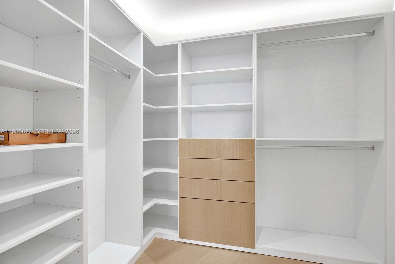 image Towers of Key Biscayne19