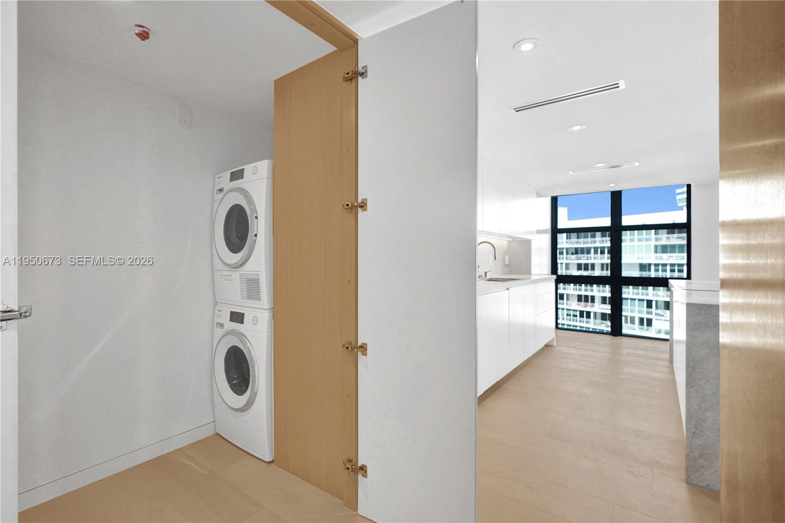 image Towers of Key Biscayne27