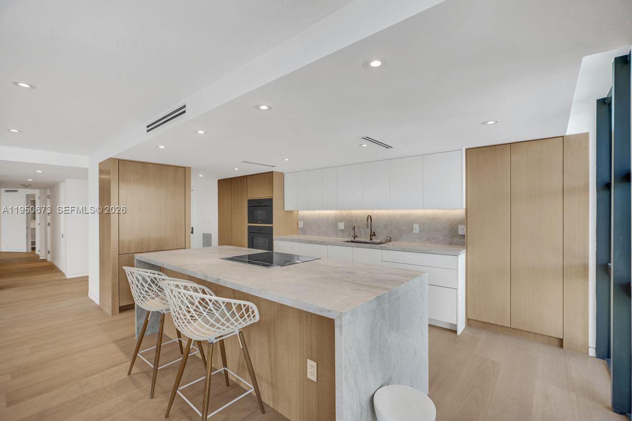 image Towers of Key Biscayne4