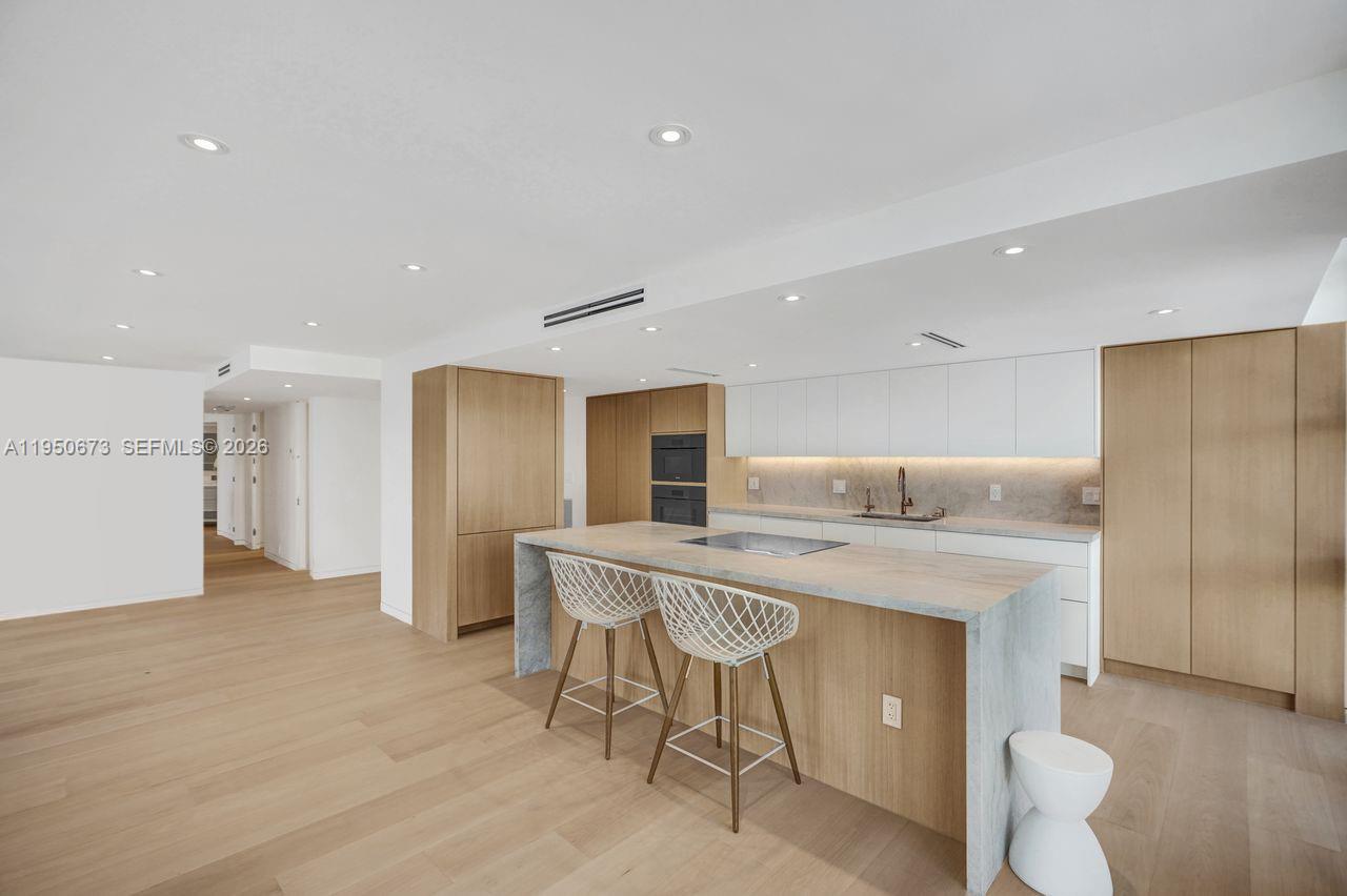 image Towers of Key Biscayne8