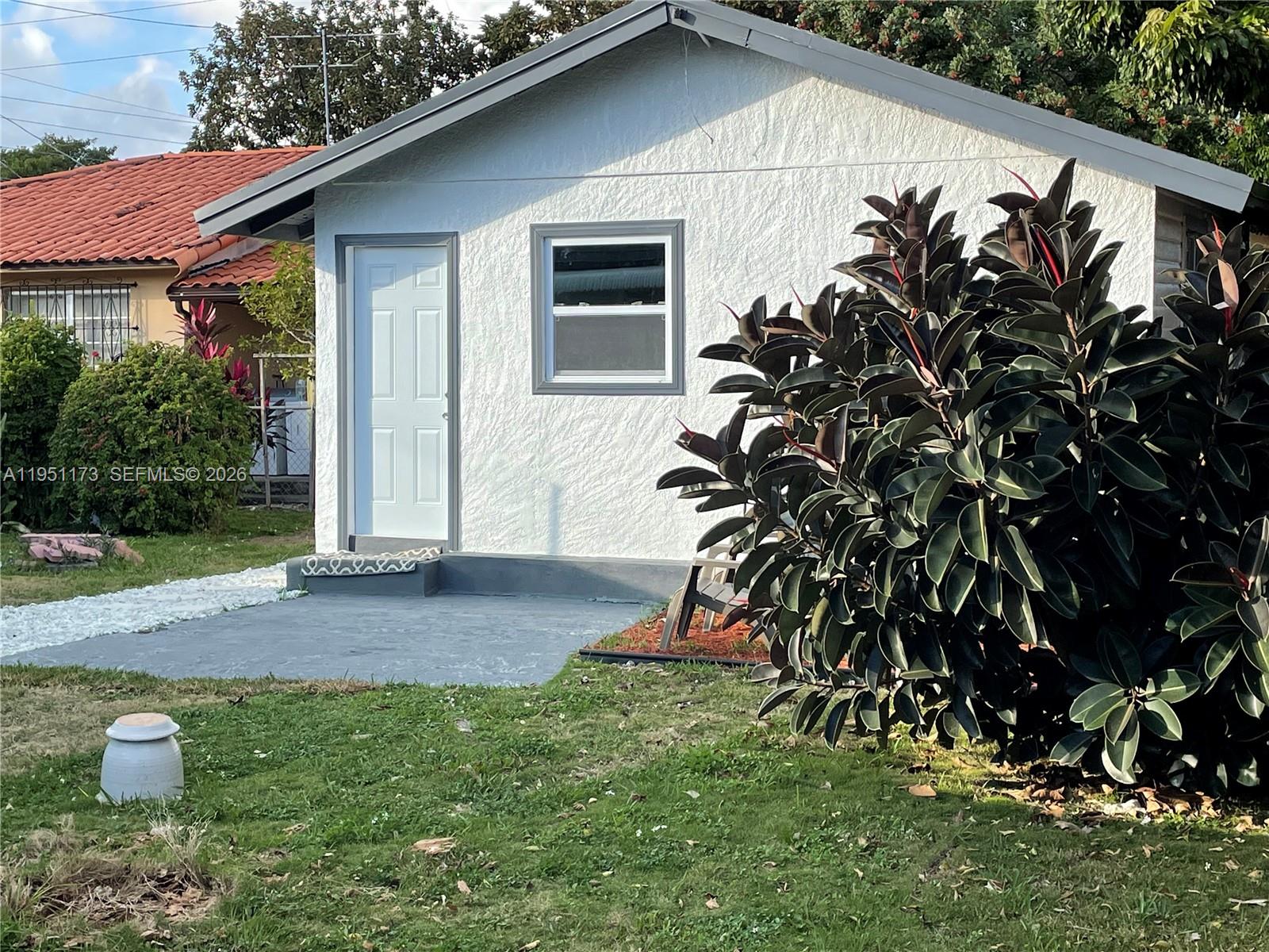 2993 SW 16th Ter Miami, FL 33145