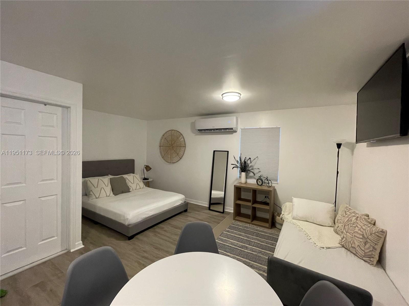 2993 SW 16th Ter Miami, FL 33145