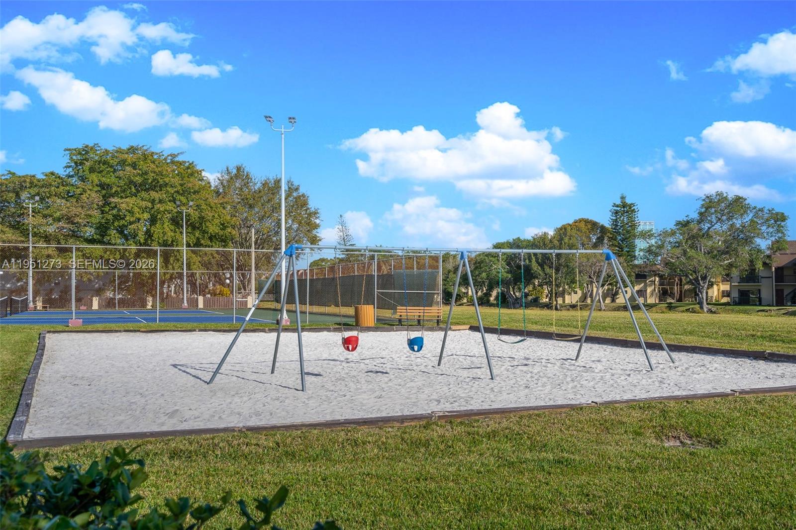 8134 SW 83rd St Miami, FL 33143