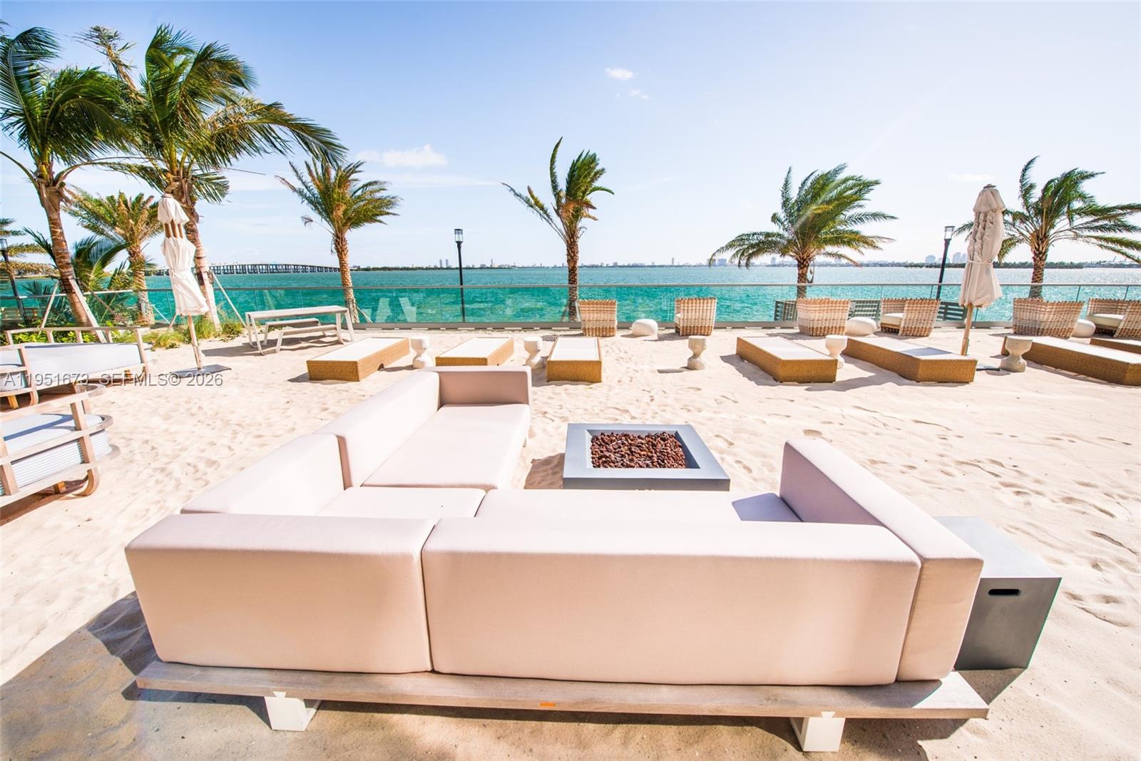 2900 NE 7th Ave #1903 Miami, FL 33137