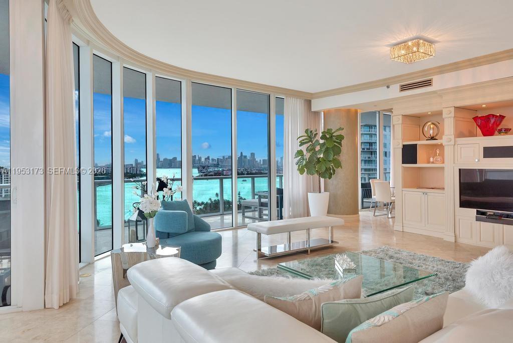 image Continuum South Beach South Tower4