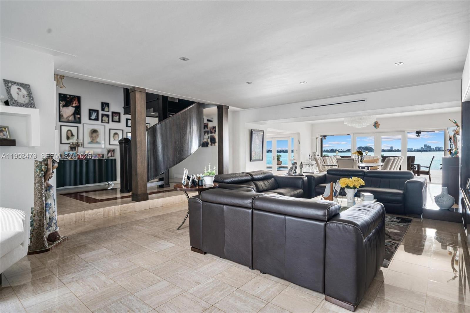 1990 NE 119th Rd North Miami, FL 33181