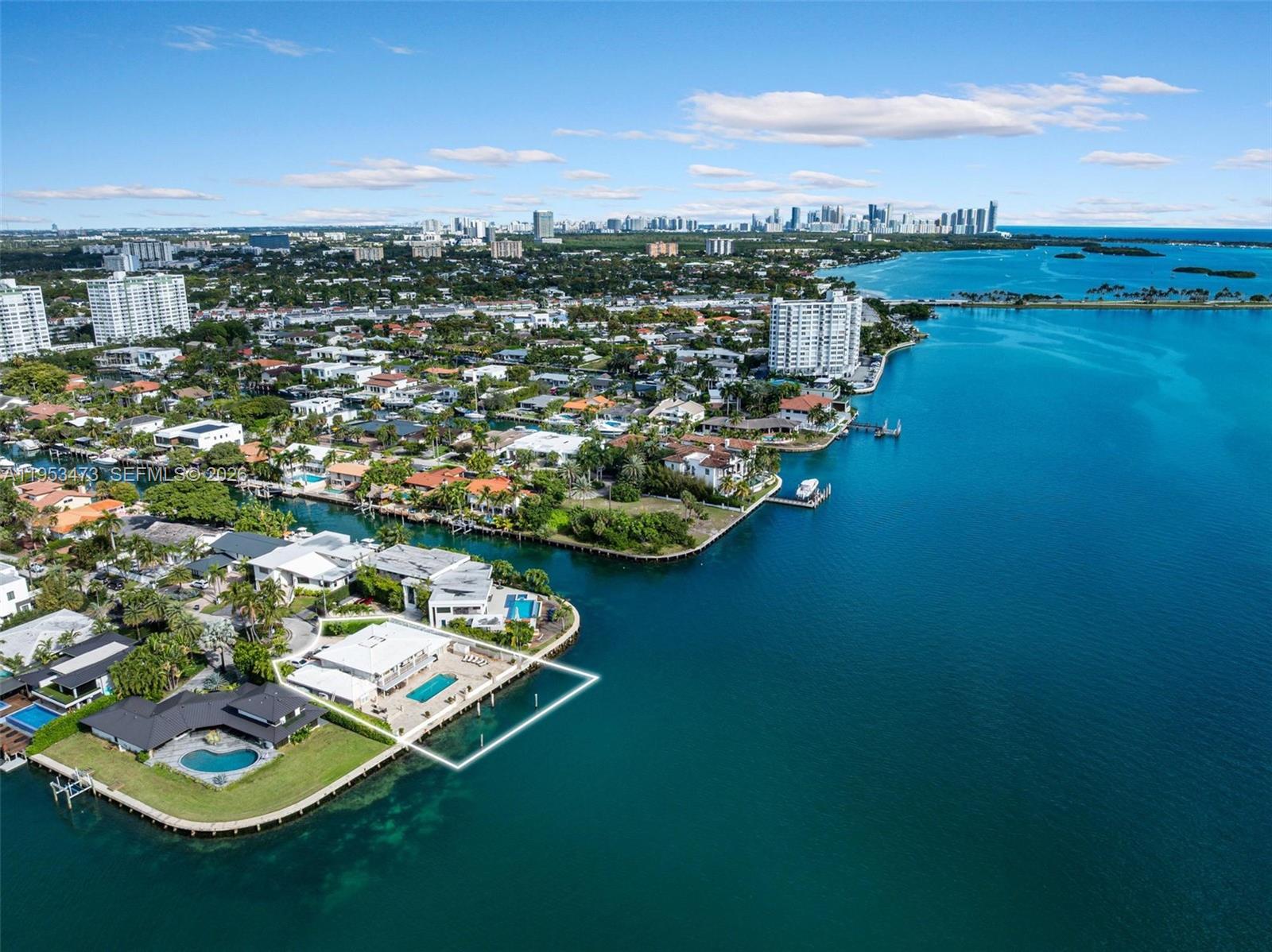 1990 NE 119th Rd North Miami, FL 33181