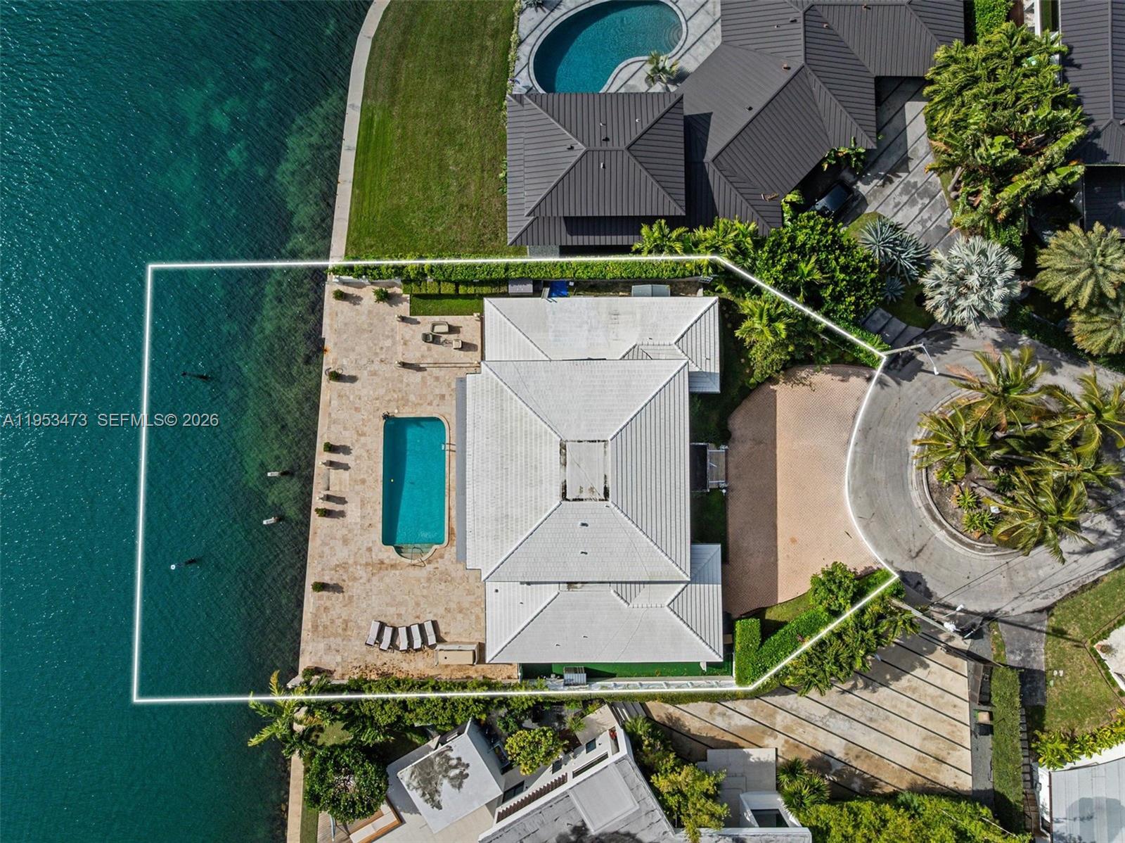 1990 NE 119th Rd North Miami, FL 33181