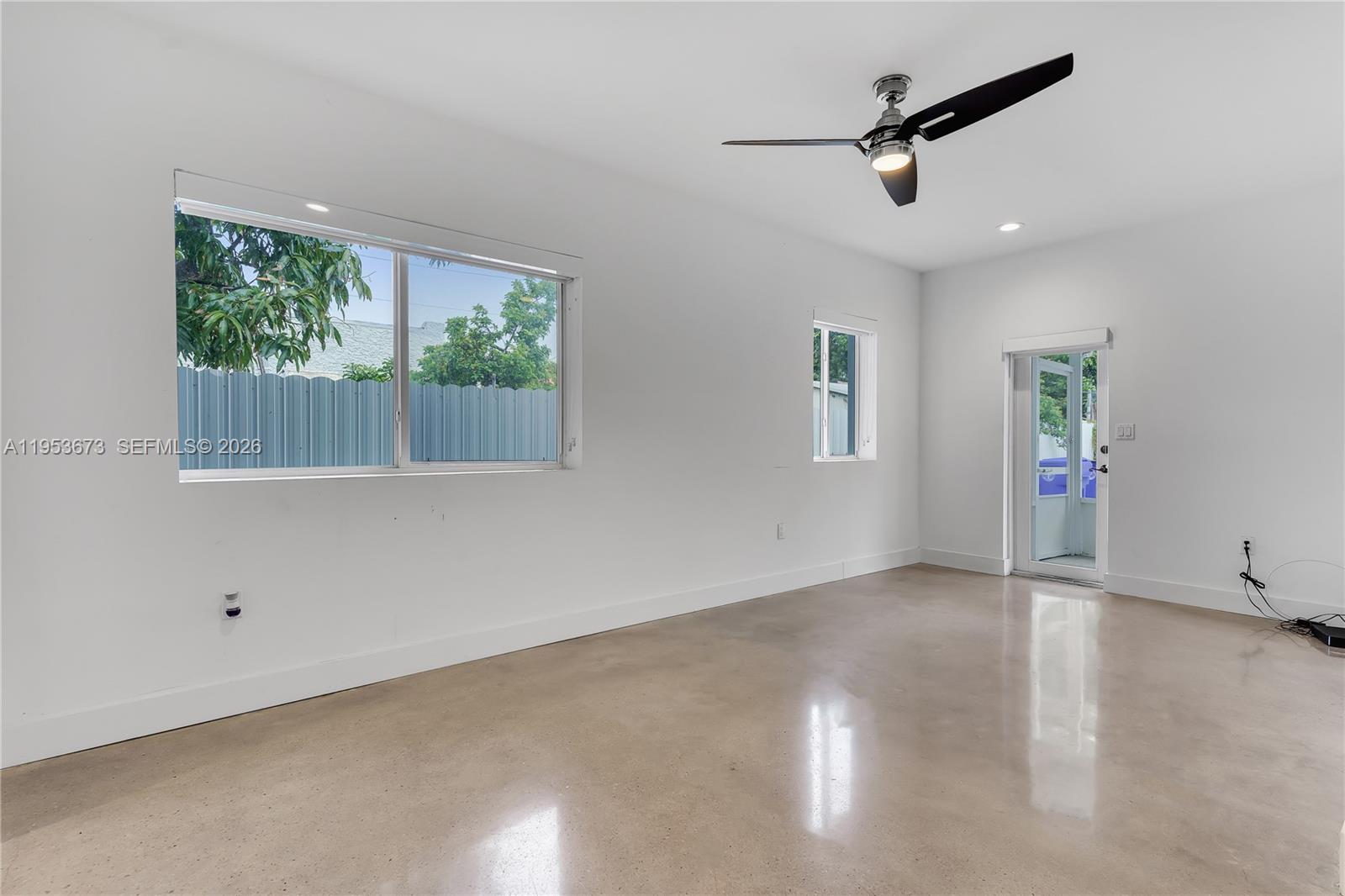 2247 NW 2nd St Miami, FL 33125