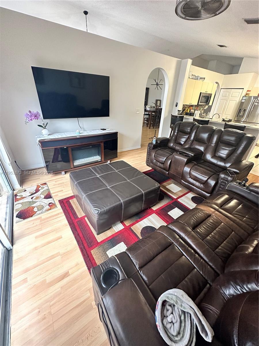 18166 SW 29th St Miramar, FL 33029