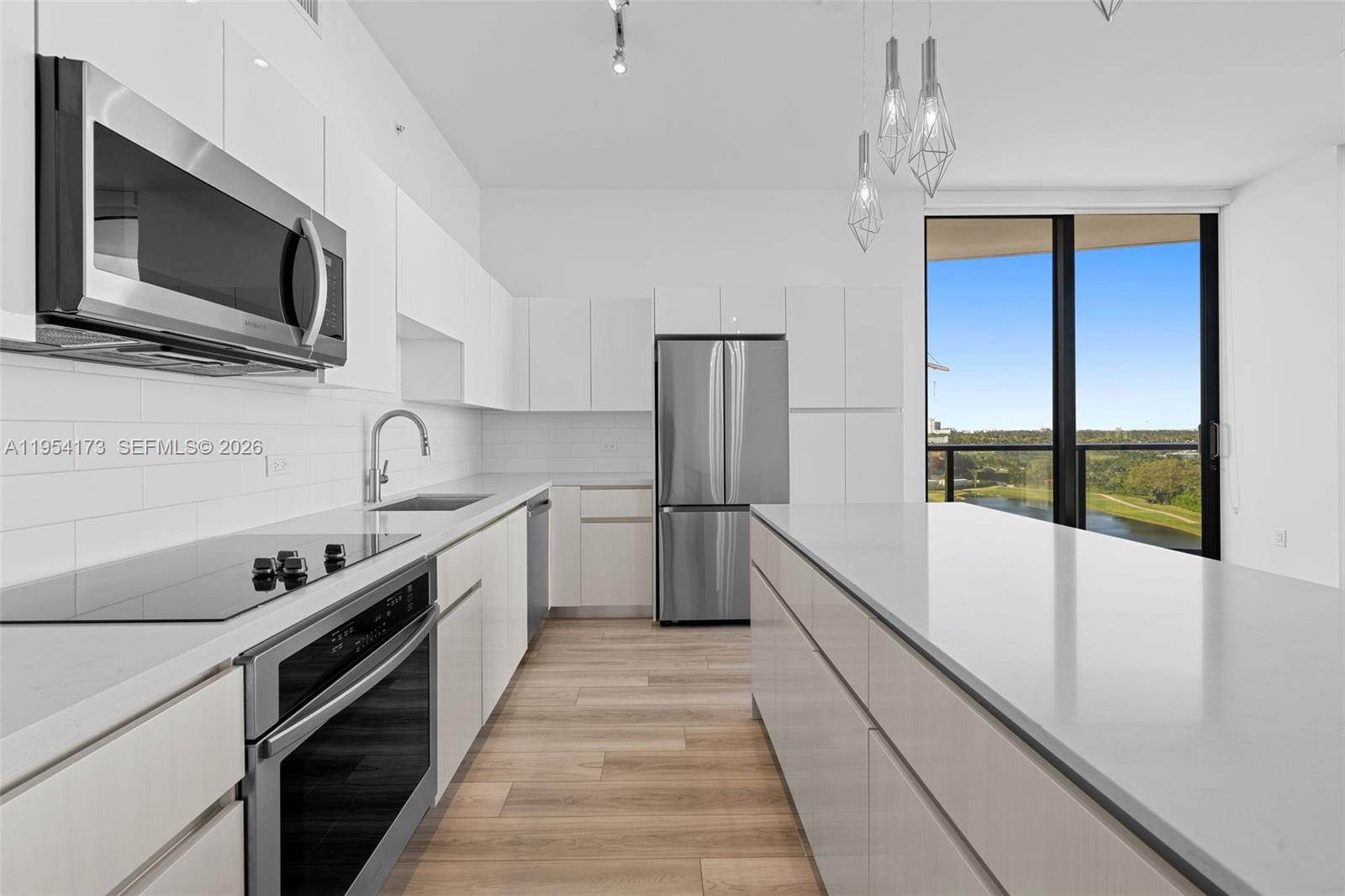 101 Diplomat Pkwy #1001 Hallandale Beach, FL 33009