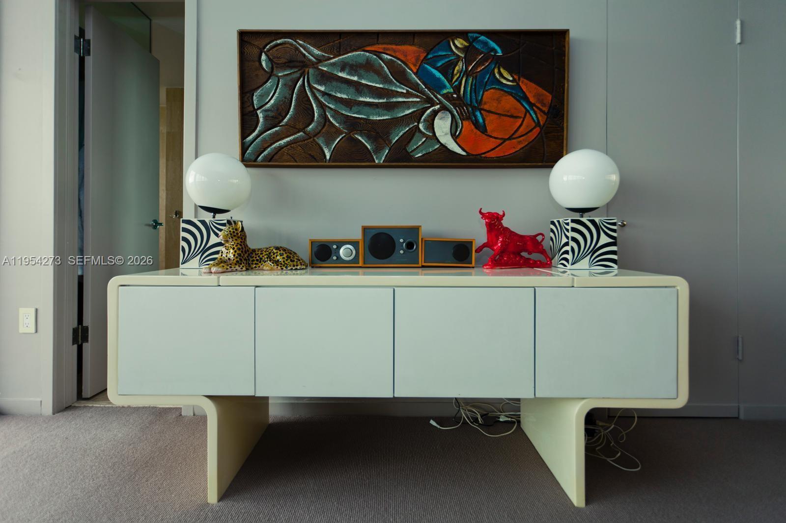 image 1000 Venetian Way11