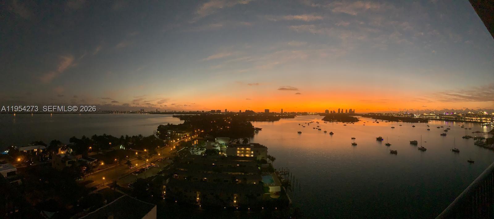 image 1000 Venetian Way29