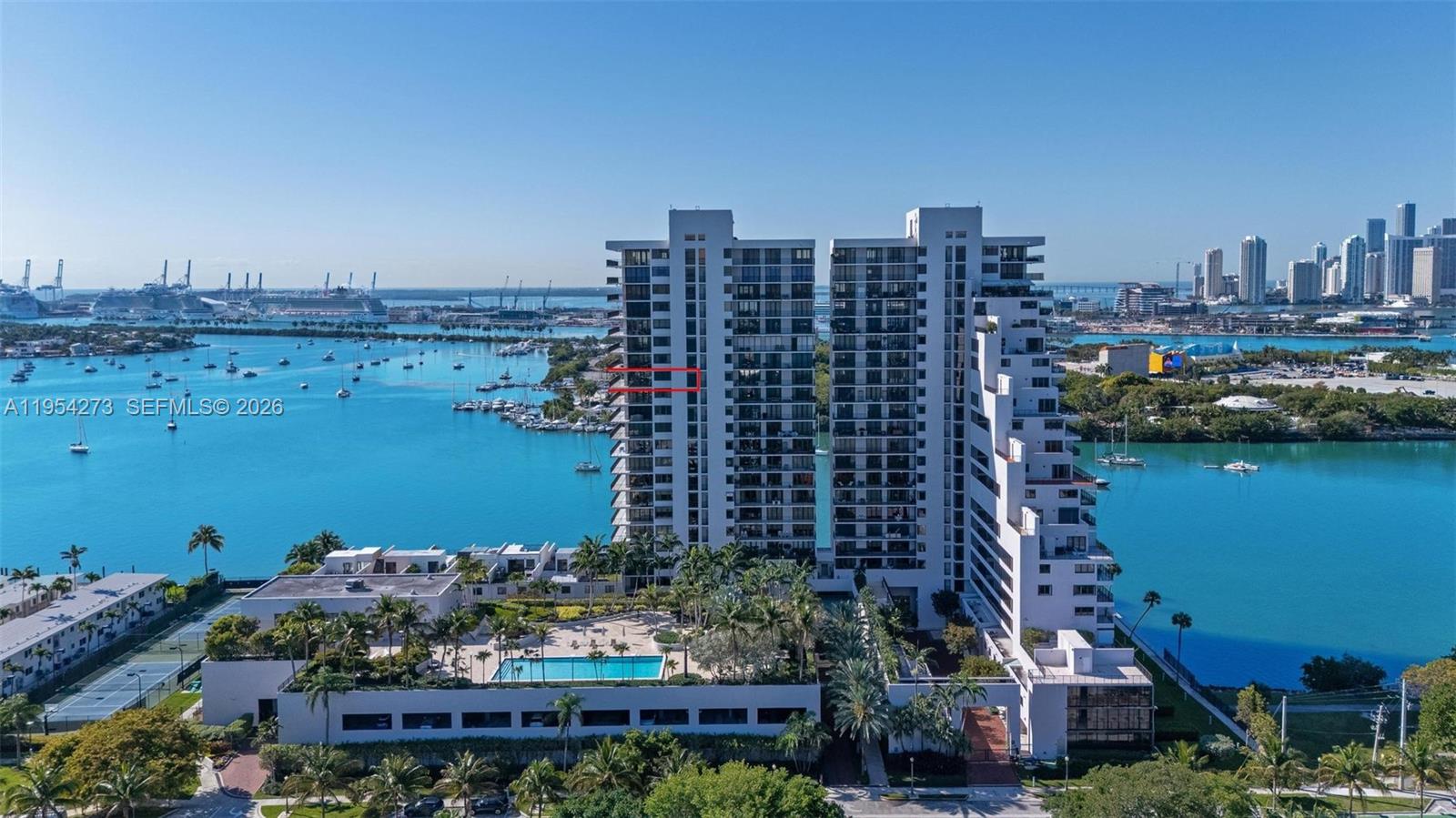 image 1000 Venetian Way43