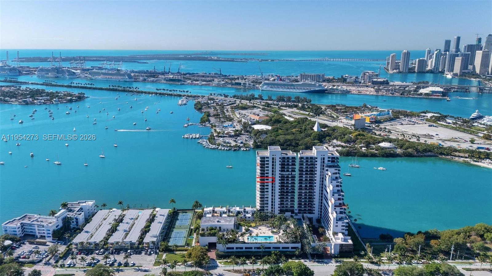 image 1000 Venetian Way45