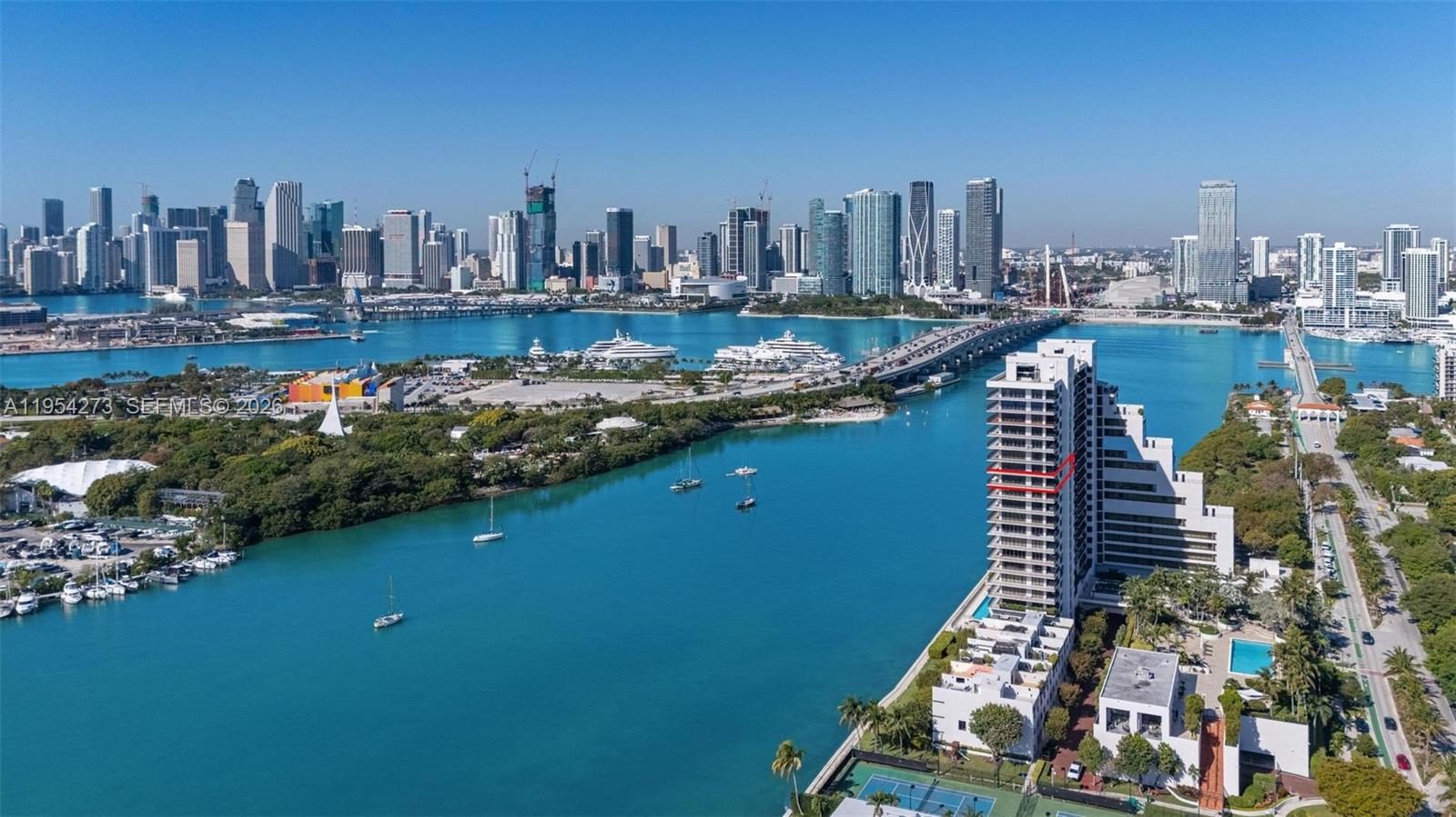 image 1000 Venetian Way47