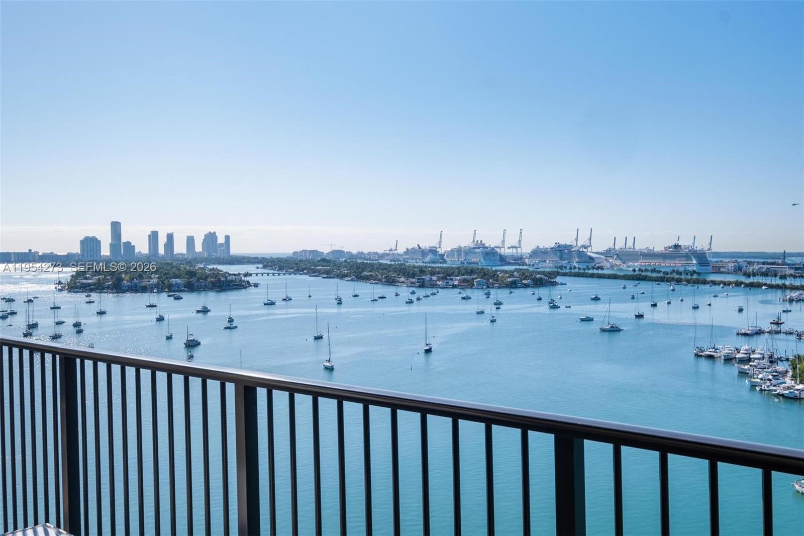 image 1000 Venetian Way64