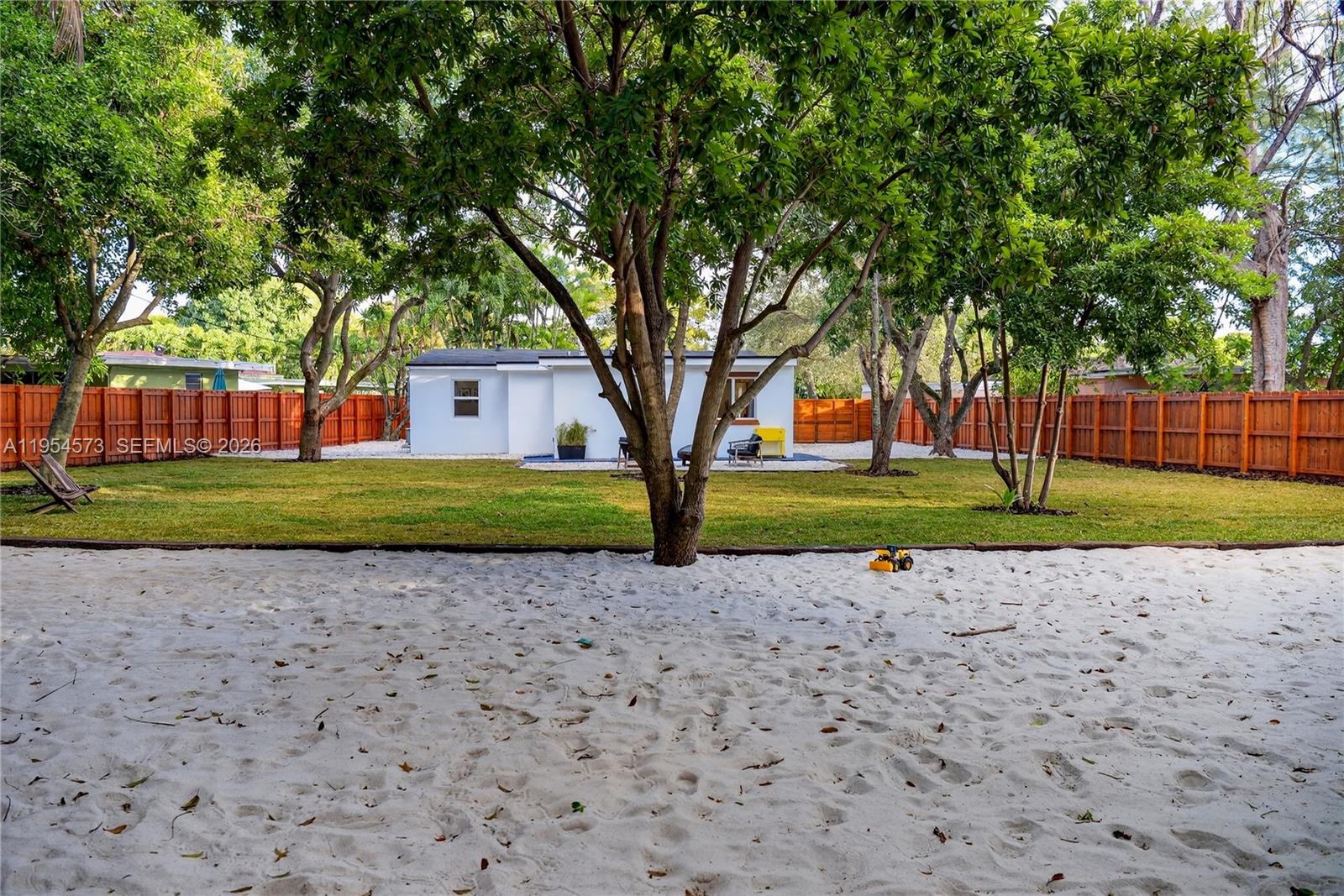 12060 NW 1st Ct North Miami, FL 33168