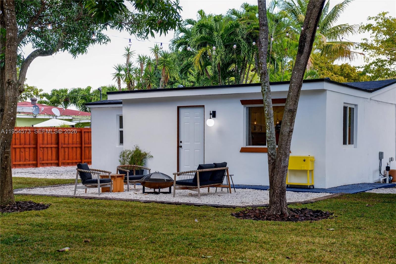 12060 NW 1st Ct North Miami, FL 33168