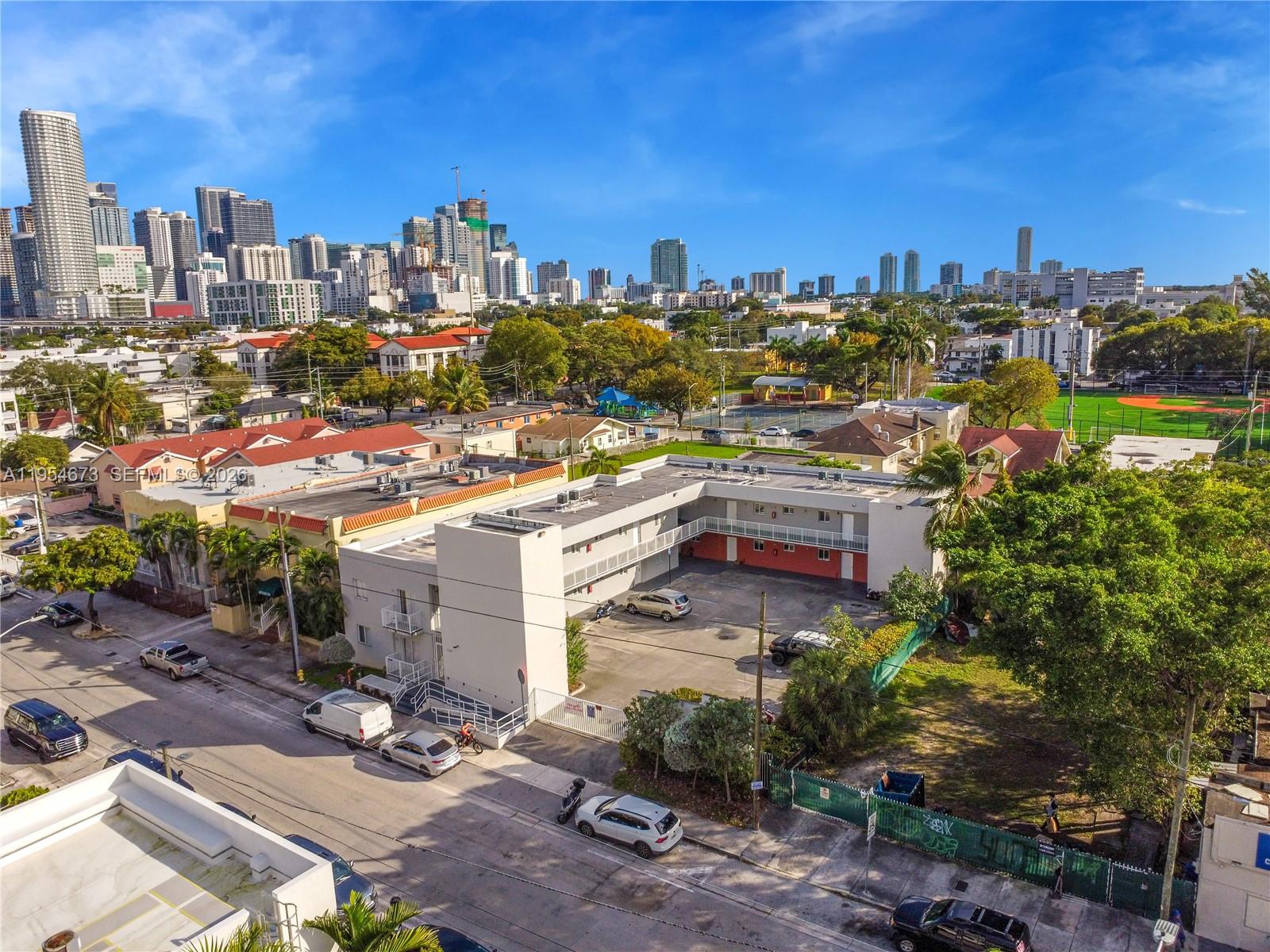 750 SW 2nd St Miami, FL 33130