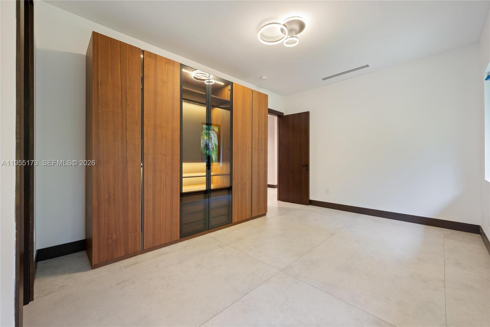 11600 SW 77th Ave Pinecrest, FL 33156
