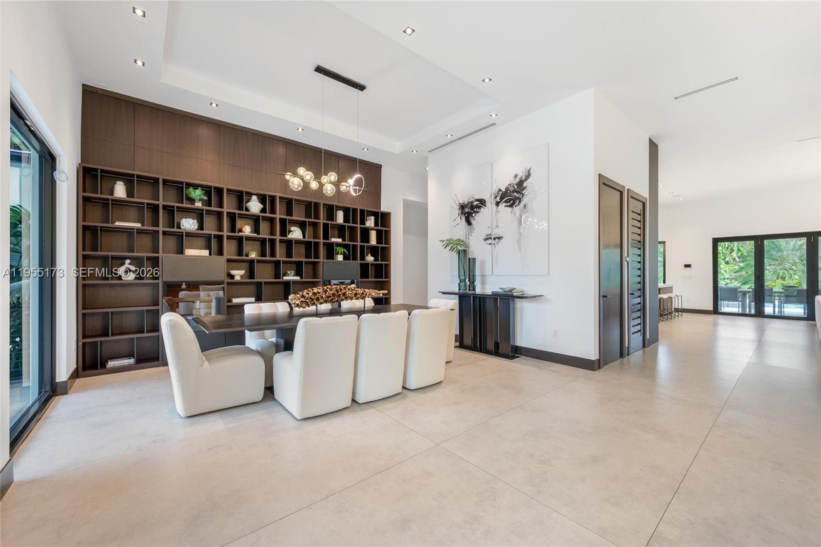 11600 SW 77th Ave Pinecrest, FL 33156