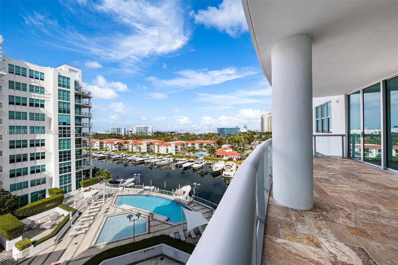 image The Atrium at Aventura13