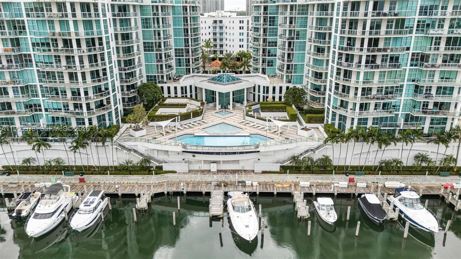 image The Atrium at Aventura44