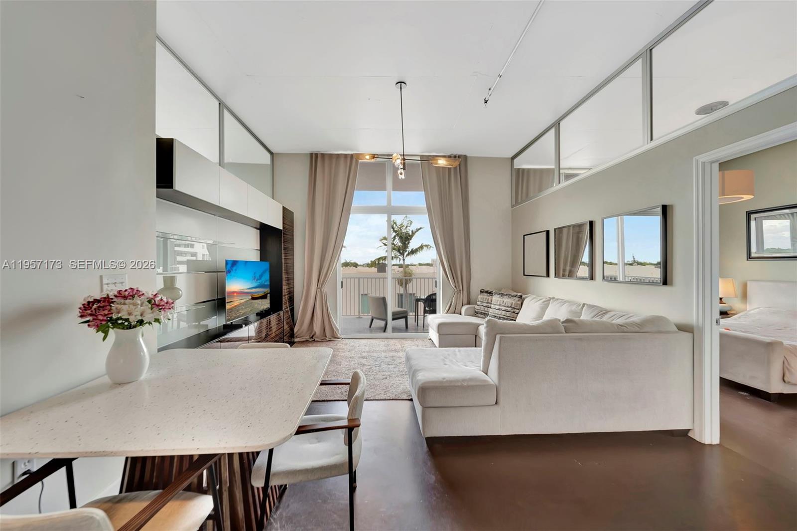 2100 Van Buren St #421